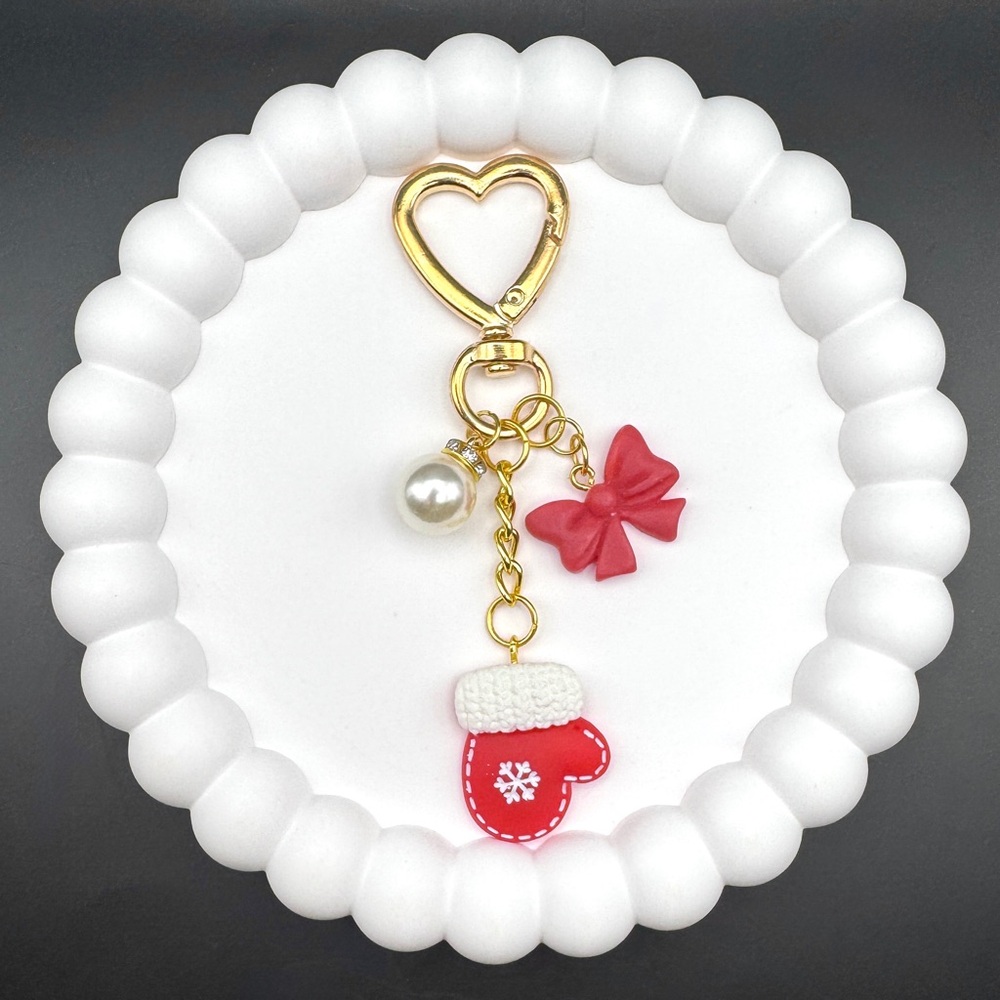 Red Mitten, Pearl & Bow Charm